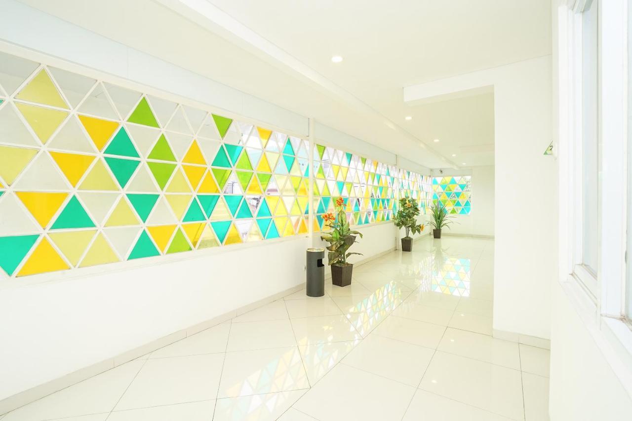 מאלאנג Oyo 272 M Suite Residence מראה חיצוני תמונה